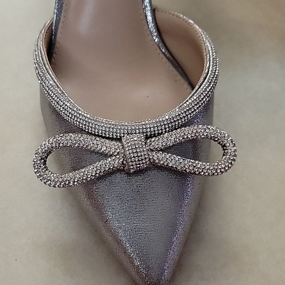 Silver Slippers - Picture 3 of 12